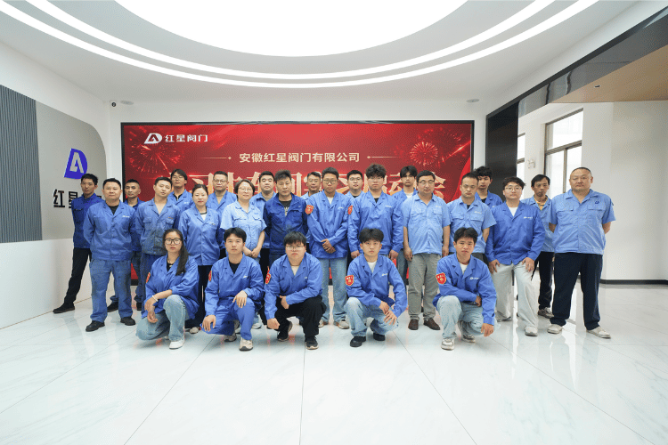 薪火相传 ▏薪火相传育新人 师徒结对启新程  ——红星阀门举行实习生车间实习启动暨拜师仪式